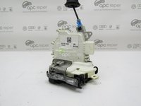 Broasca usa dreapta fata Audi Q3, A3 8V, A4, A8 - Cod: 8J1837016E