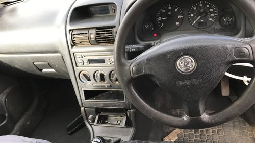 Broasca usa dreapta fata Opel Astra G 2006 Van 1.7 Diesel