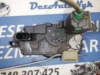 Broasca usa dreapta fata Opel Astra H 2006 Break 1.4 13128112