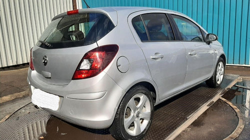 Broasca usa dreapta fata Opel Corsa D 2013 HATCHBACK 1.4 i