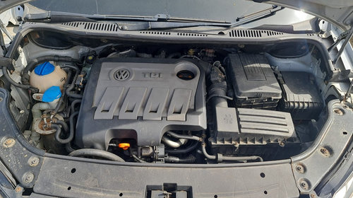 Broasca usa dreapta fata Volkswagen Touran 2012 monovolum 1.6