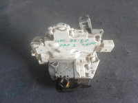 Broasca usa dreapta spate Audi A3 8P Hatchback 1.6 TDI 105 cai motor CAY an 2011 cod 4f0839016