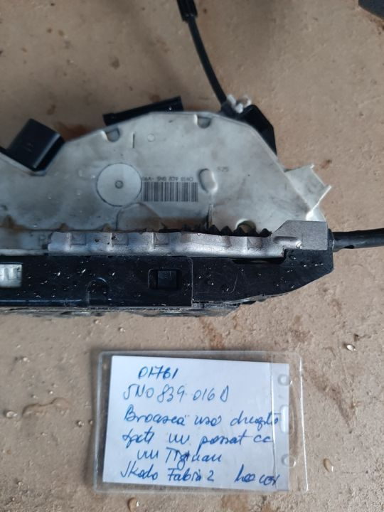 Broasca usa dreapta spate Vw Passat Cc , Vw Tiguan, Skoda Fabia 2 5N0839016D 01761 1C/L39
