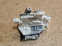 Broasca usa fata electrica 9 pini AUDI , SKODA SUPERB , VW PASSAT ,VW TOUAREG ,