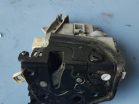 Broasca usa spate Audi A4 B8 2.0 TDI cod motor CAGA combi an 2011 cod 8K0839016C