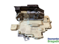 Broasca usa spate dreapta Cod: 3C4839016A Volkswagen VW Passat B6 [2005 - 2010] wagon 5-usi 2.0 TDI MT (140 hp) (3C5)