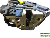 Broasca usa spate dreapta Toyota Avensis 2 T25 [2002 - 2006] wagon 2.0 D MT (116 hp)