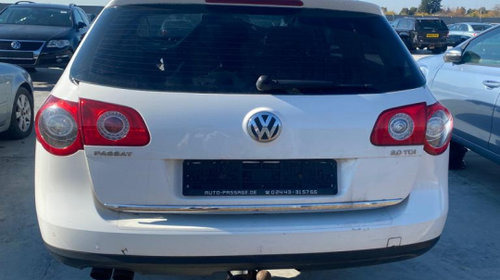 Broasca usa spate stanga 3C4839015A Volkswagen VW Passat B6 [2005 - 2010] wagon 5-usi 2.0 TDI MT (140 hp)