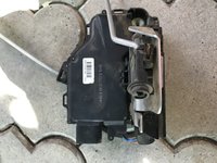 Broasca Usa stânga fata audi a4 B6 cod piesa 4b1837015 g