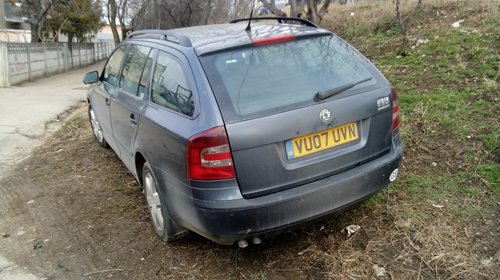 Broasca usa stanga fata Skoda Octavia 2007 Break 1.9TDI