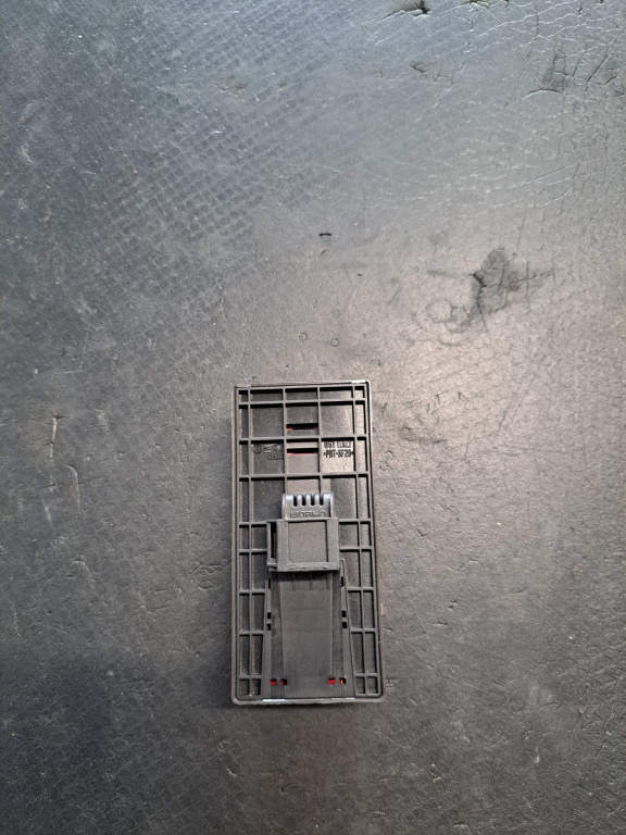 Butoane comanda geamuri sofer Audi A4 (8