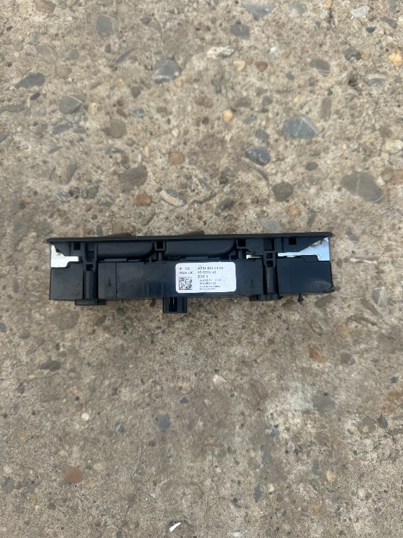Butoane deschidere geam mercedes c-class w204 cod A2049055302 ⭐⭐⭐