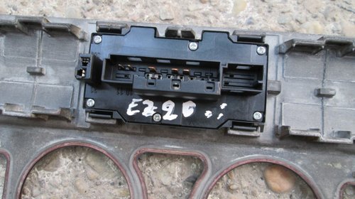 Buton avarie, blocare usi Mercedes E200(W210) 2,0i, 100kw, 136cp, model 95-2002