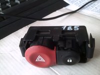 Buton avarii Renault Clio 3, cod 8200214896