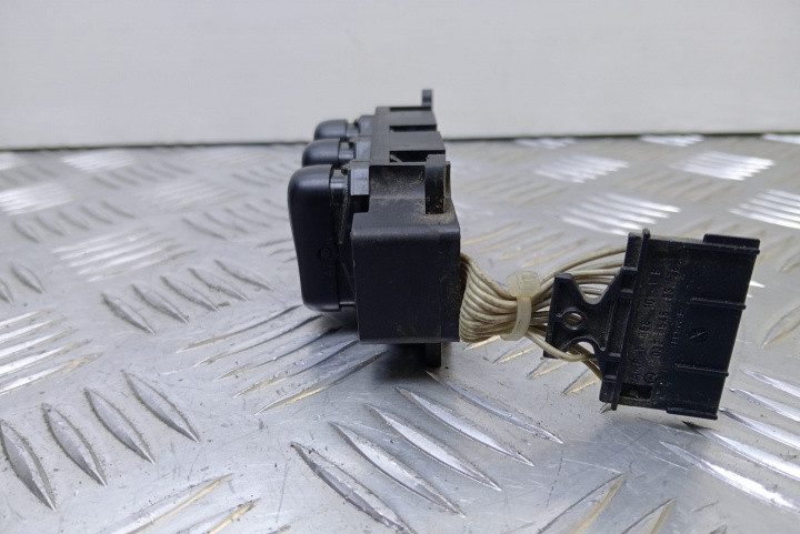 Buton Comutator comanda multifunctional 