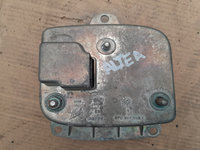 Buton deschidere haion din exterior 8P0827565C Seat Altea [2004 - 2009] Freetrack minivan 5-usi 2.0 TDI MT 4WD (140 hp)