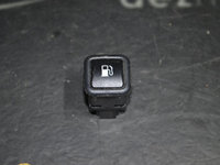 BUTON DESCHIDERE REZERVOR VOLKSWAGEN GOLF 4 COUPE 2002 1.4 B 55 KW COD MOTOR AXP