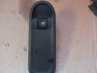 Buton geam dreapta fata Dacia Duster cod produs :809601386R