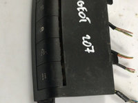 Buton inchidere centralizata Peugeot 207 cod 9654374077