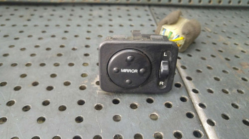 Buton reglaj oglinzi hyundai galloper 9353023