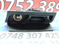 Buzunar depozitare bord cu priza Opel Astra H 13133284 2004-2007