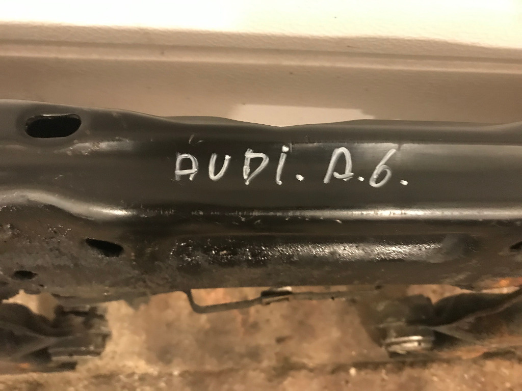 Cadru jug motor audi a6 c5 2.5 tdi 1998 
