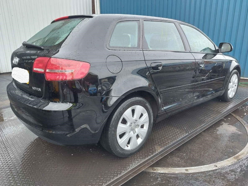 Cadru motor Audi A3 8P 2008 HATCHBACK 1.