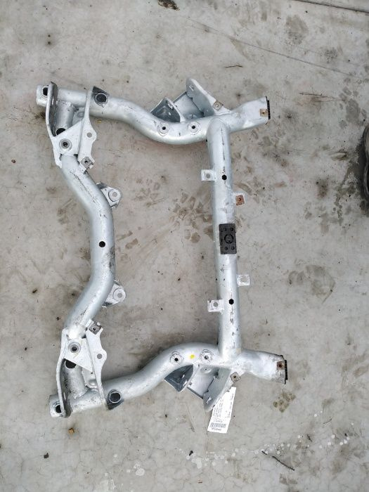 Cadru motor c class w204 an 2008