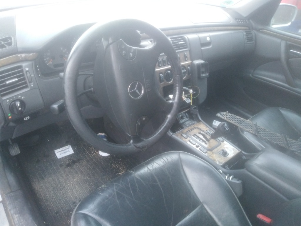 Cadru motor Mercedes E-Class S210 2000 C