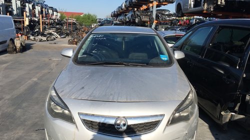 Cadru motor Opel Astra J 2010 hatchback 2.0 cdti