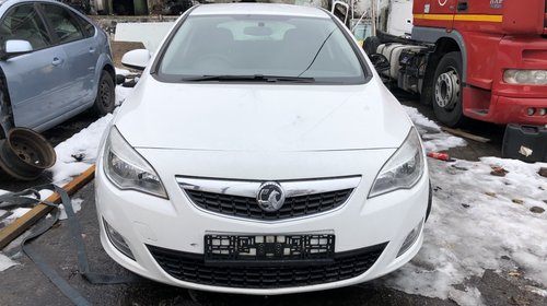 Cadru motor Opel Astra J 2011 Hatchback 1.3 C