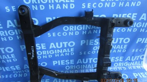 Cadru motor (persou) Kia Carnival 2.9crdi