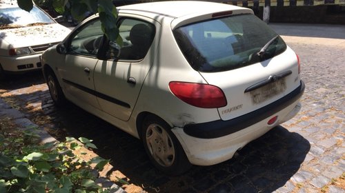 Cadru motor Peugeot 206 2002 berlina 1.9