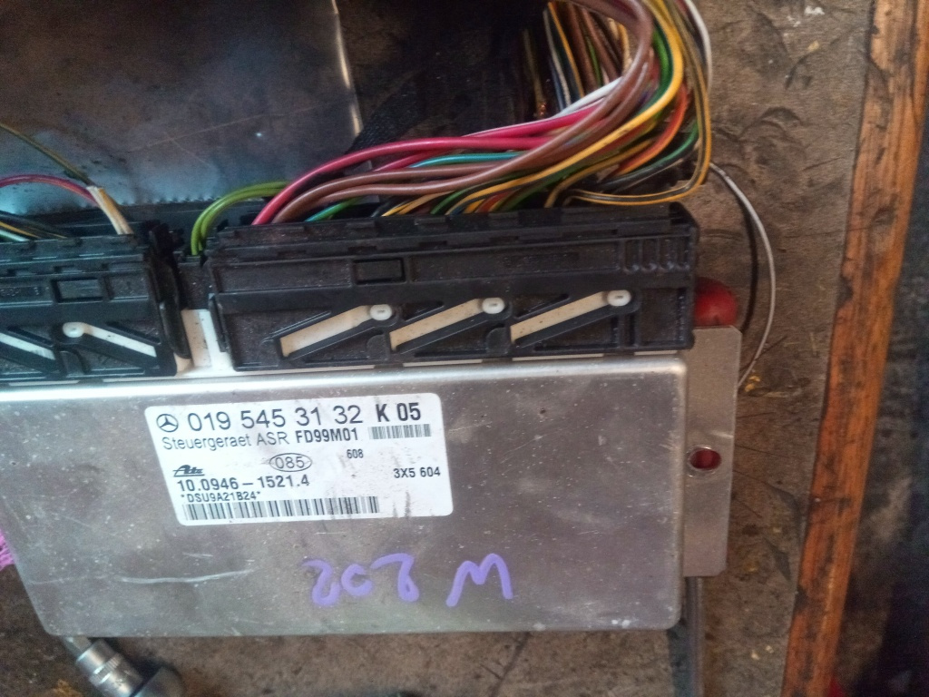Calculator ABS ASR mercedes c class w202 cod 0195453132