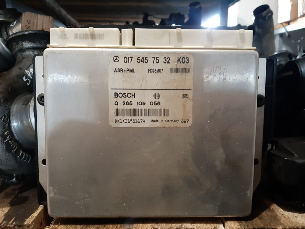 Calculator ABS ASR Mercedes E-Class W210 cod 02651
