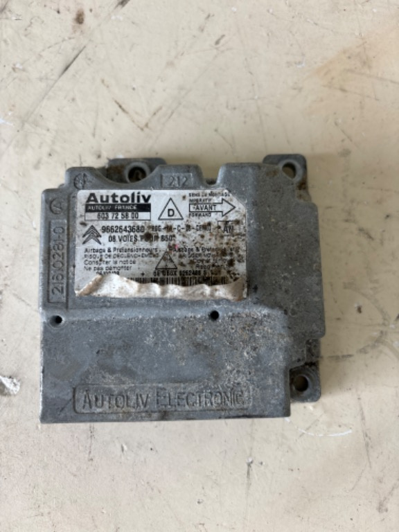 Calculator airbag Citroen C4 2002-2009 cod 9662643680 Peugeot / Citroen