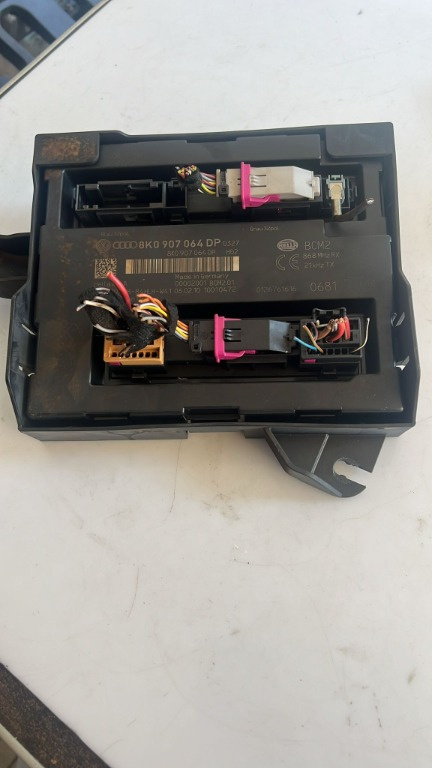 Calculator confort Audi A4, A5, A6, Q5 COD 8K09070