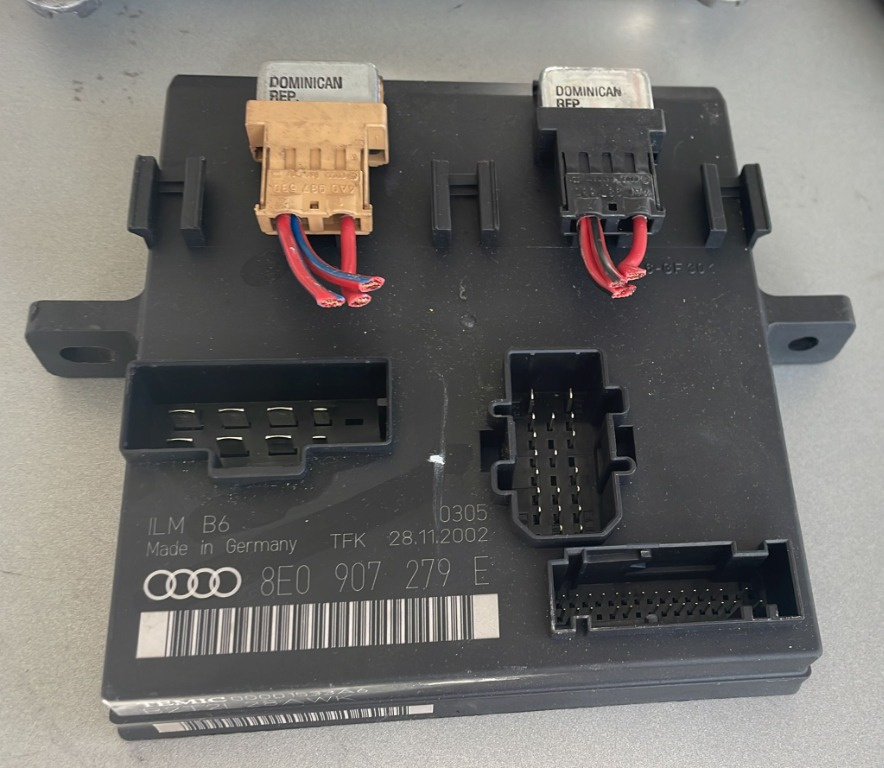 CALCULATOR CONFORT AUDI A4 B7 COD. COD. 8E0907279 E