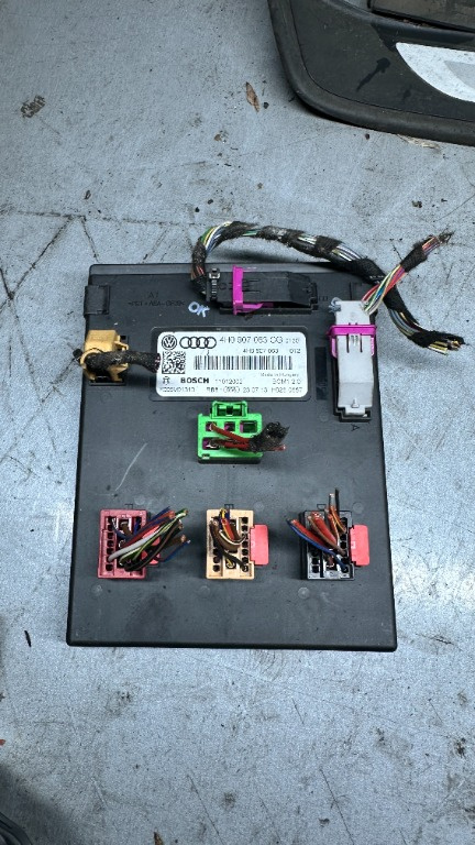 Calculator confort BCM 1 Audi A6/A7/A8 cod 4H0907063CG MODUL