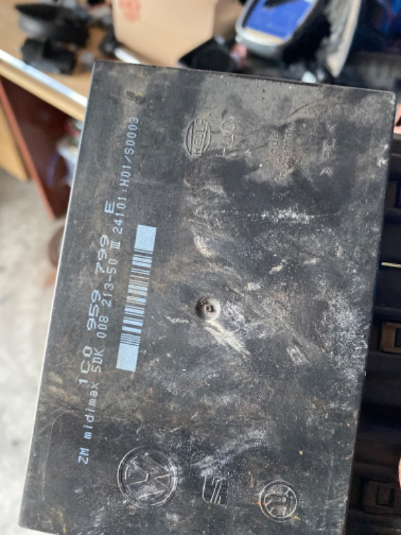 Calculator confort Seat Leon I 1.6 i 102cp cod piesa : 1C0959799E