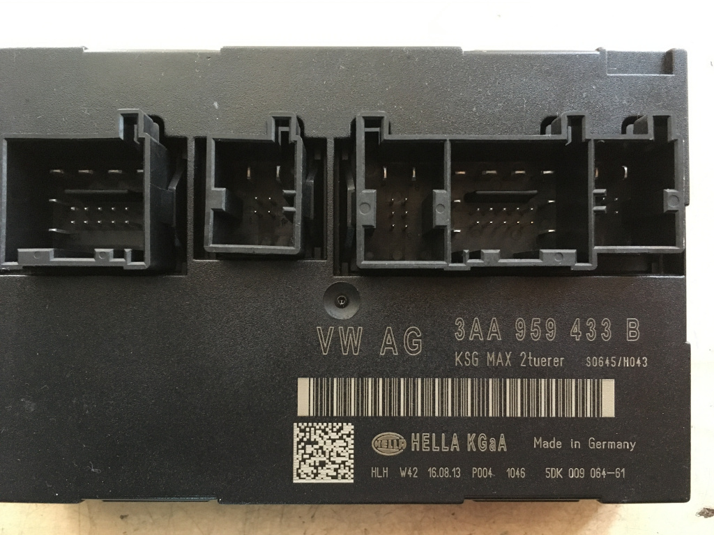 Calculator confort VW Passat B7 cod 3AA959433B