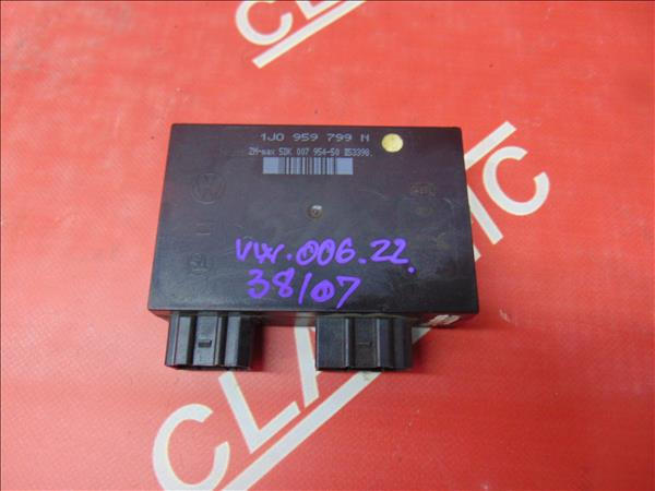 Calculator Confort VW PASSAT Variant (3B5) 1.6 AHL