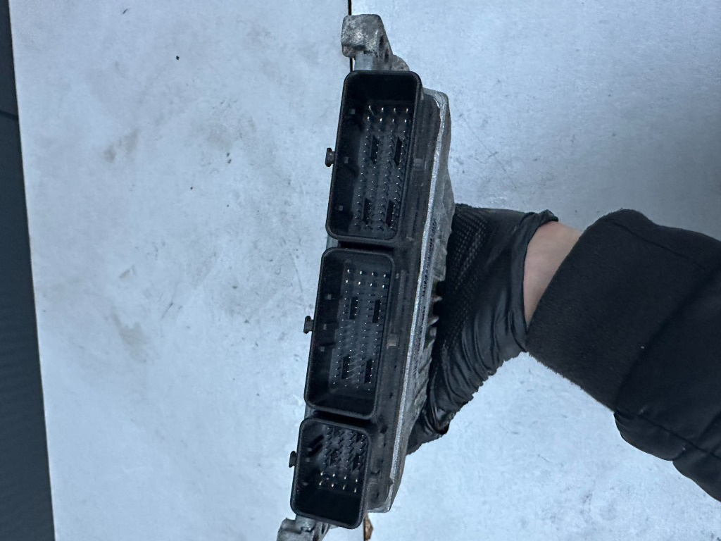 Calculator ECU Renault Scenic 3 1.5 DCI 