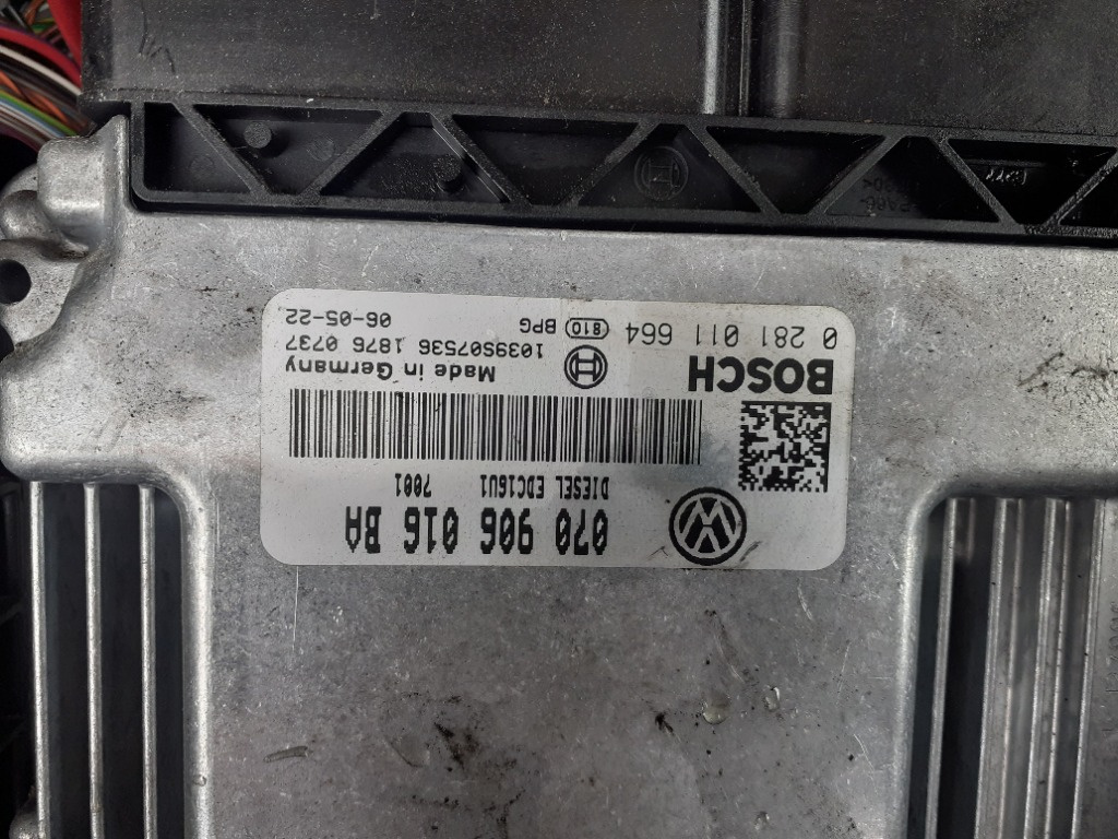 Calculator ECU vw t5 2.5 TDI cod 070 906 016 BA