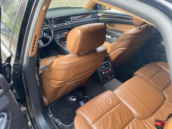 Calculator injectie Audi A8 2005 Hatchba