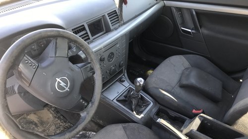 Calculator injectie Opel Vectra C 2003 limuzina 2000 dti