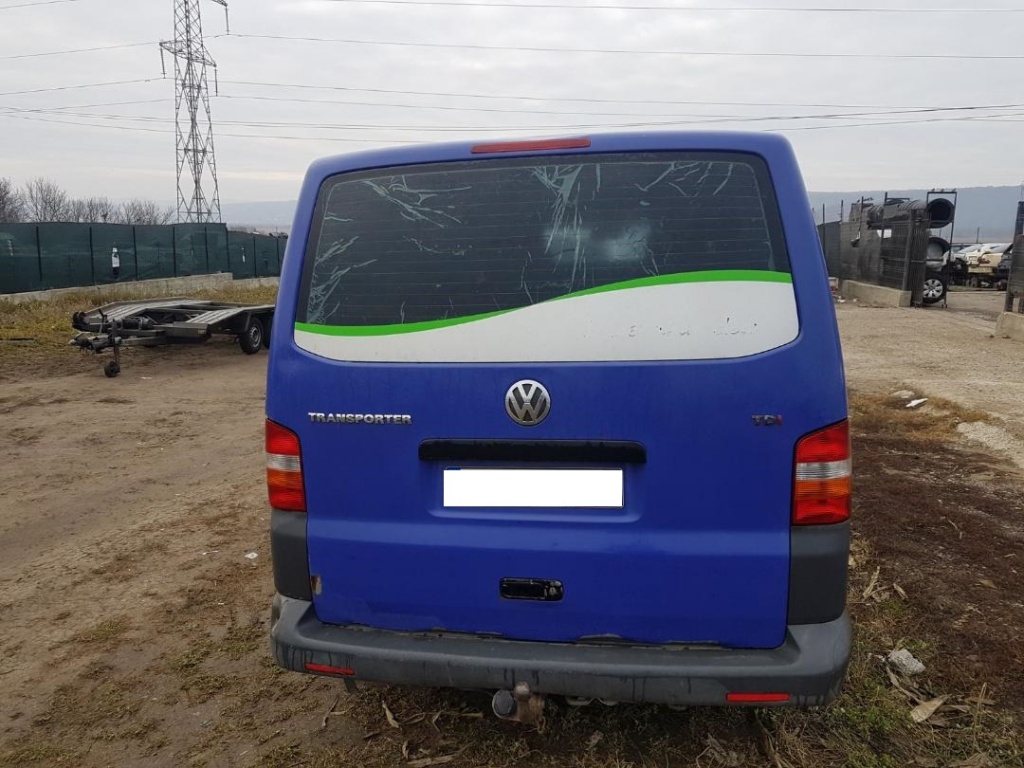 Calculator injectie VW T5 2005 AUTOUTILI