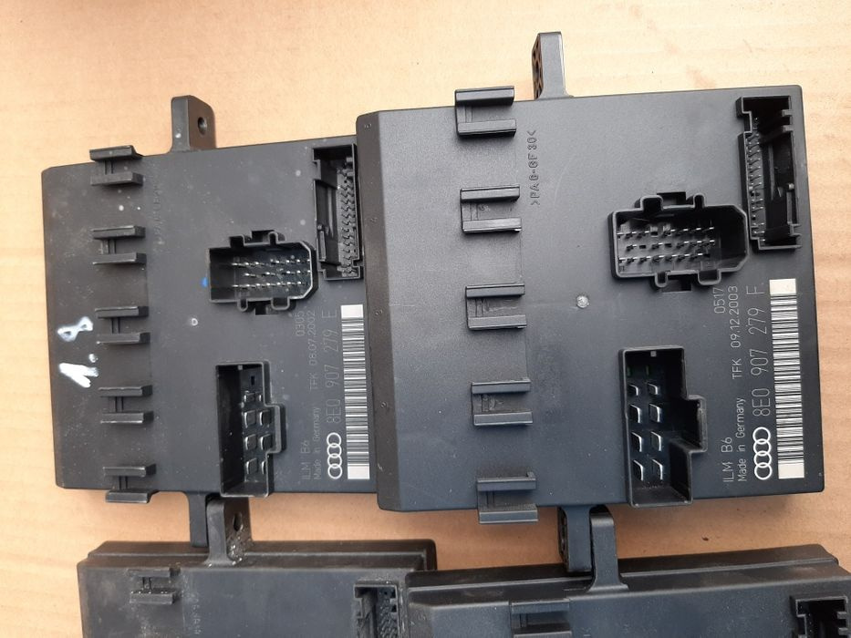 Calculator lumini Audi A4 B6 B7 modul 8E