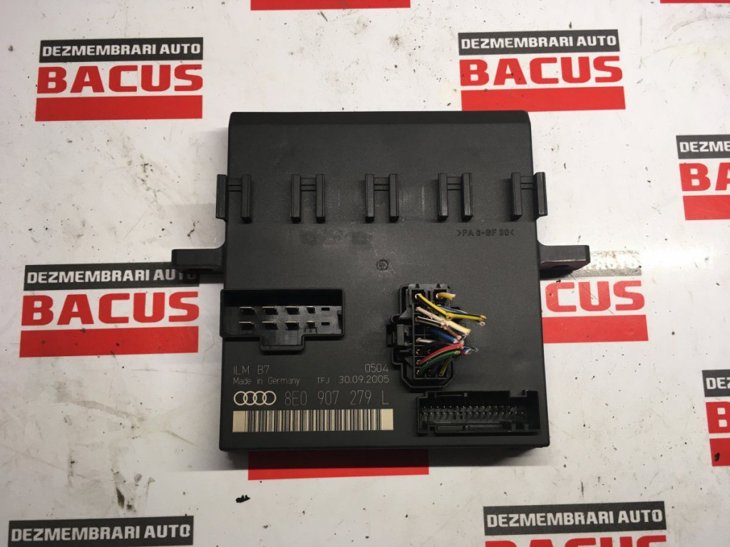 Calculator lumini Audi A4 B8 cod: 8e0907279l