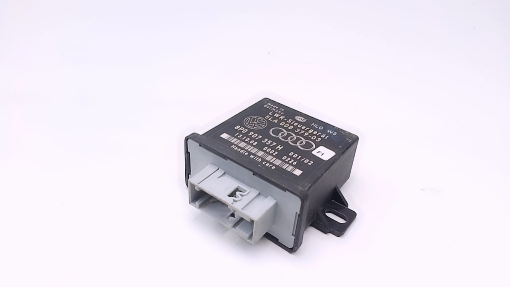 Calculator lumini Audi Q7 (4L) (2006 - 2015) A6 4F